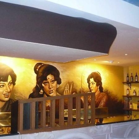 Celebrity Boutique Hotel Hyderabad Zimmer foto